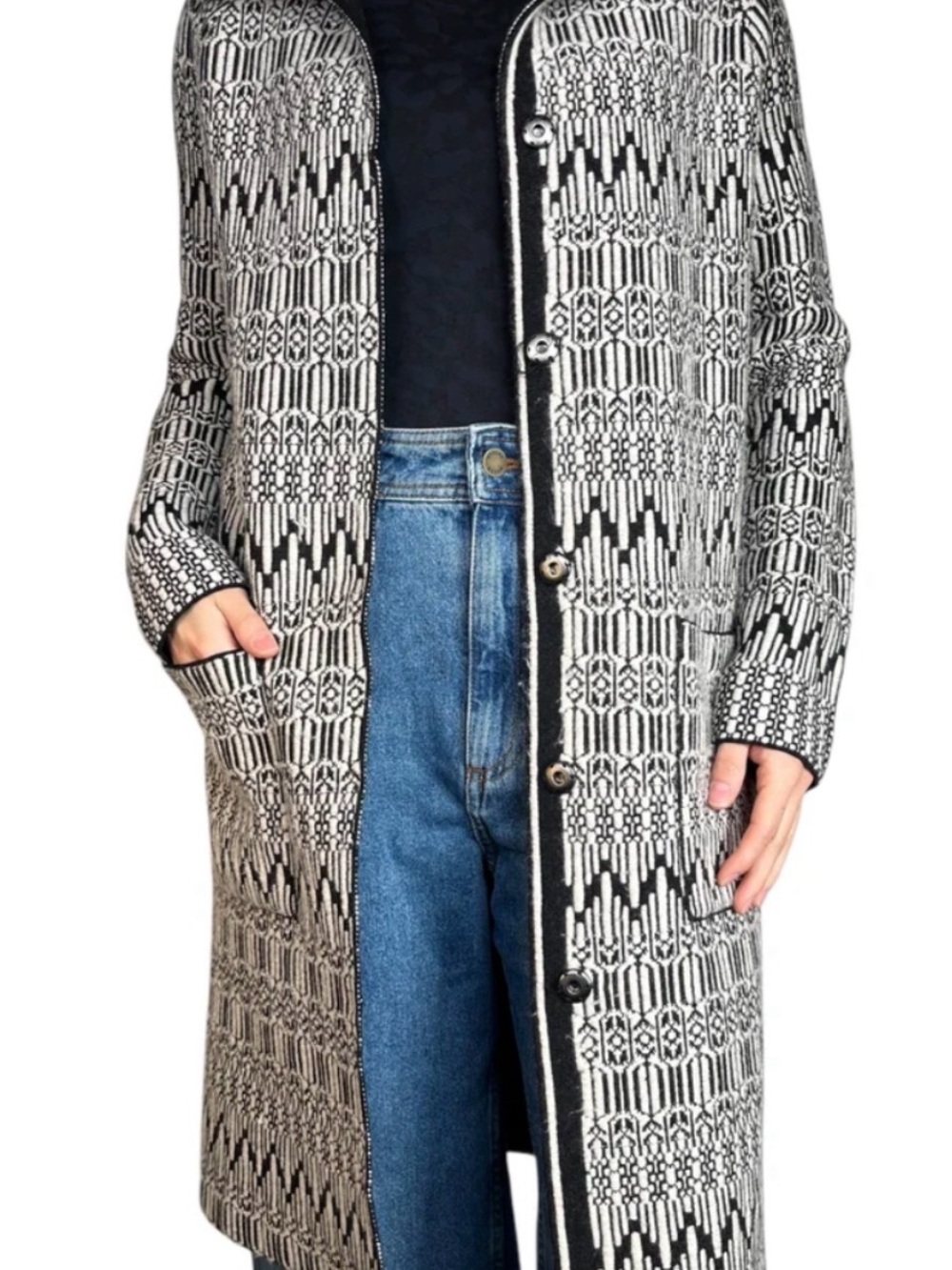 MaxMara Weekend 100% Virgin Wool Black and White Patterned Long Cardigan